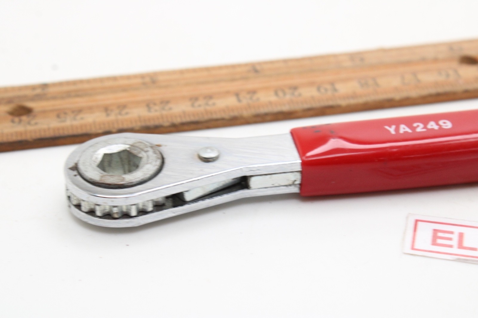 Unbranded YA249 5/16″ Battery Side Terminal G.M. Battery Ratchet Wrench USA