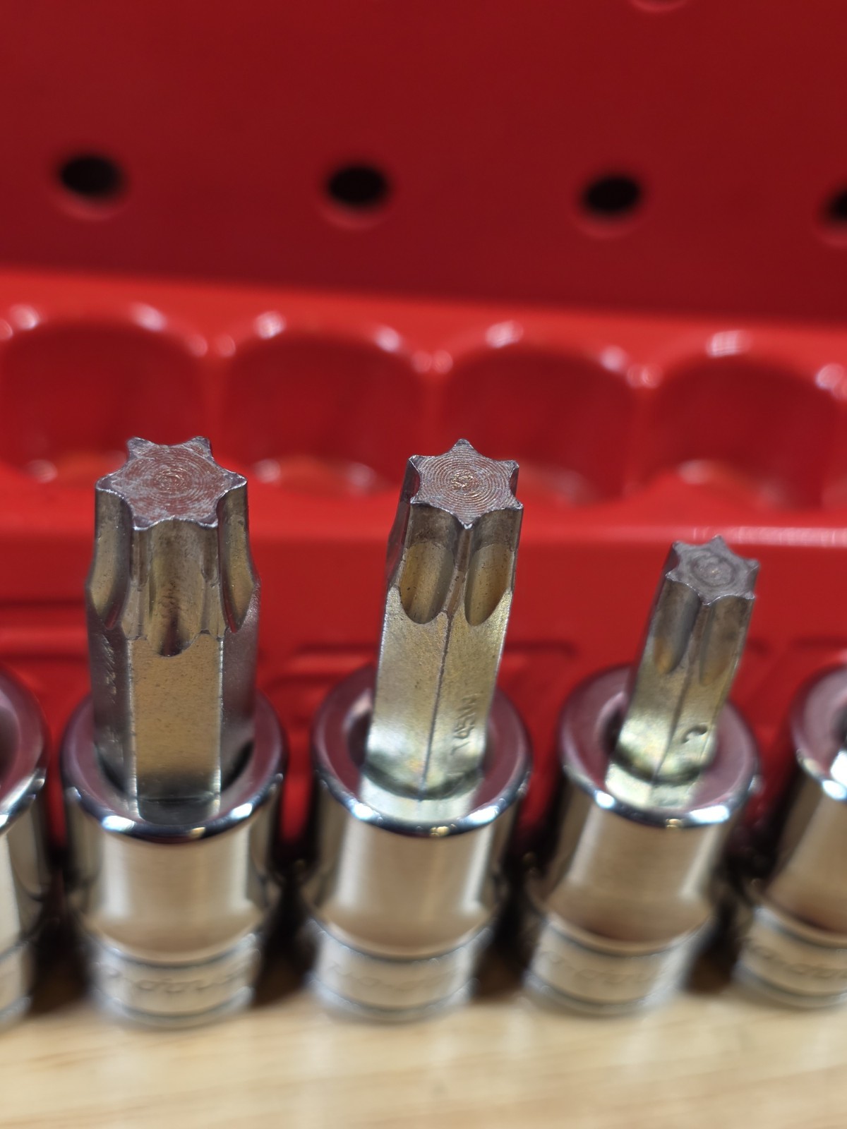 Snap-on 209EFTXBY 9-Piece Combo Drive HEAVY DUTY Removal Torx Bit Socket Set USA