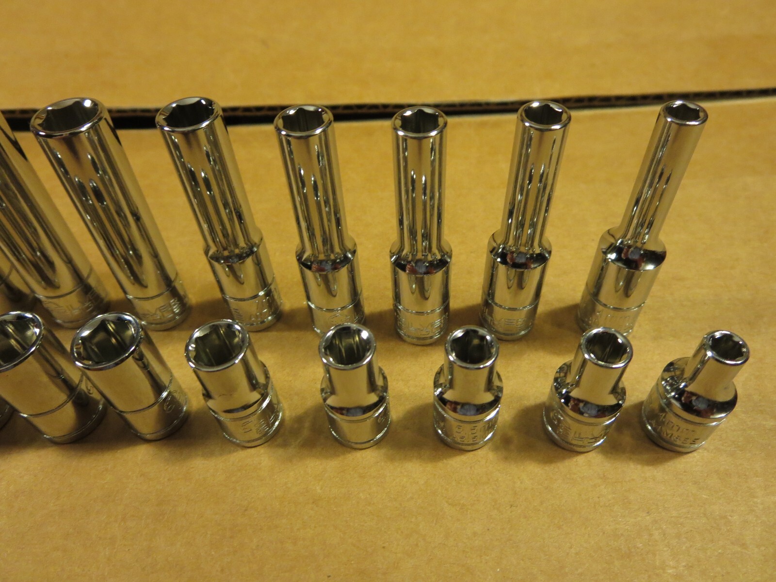 MATCO SILVER EAGLE 1/4″ DRIVE 26-PC METRIC 6 point SOCKET set w/ 2 extensions