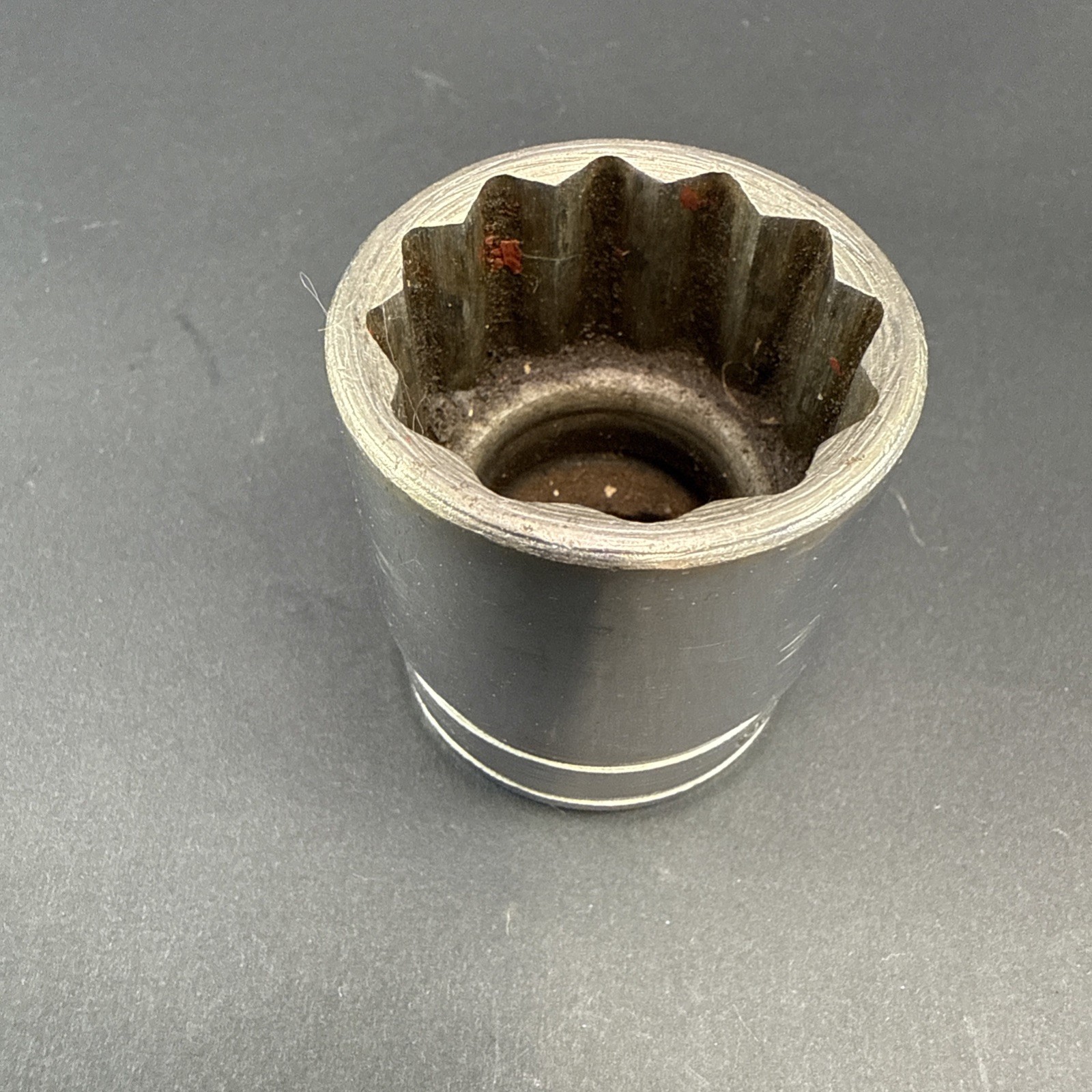 Snap On SW381 1/2″ Drive 12 Point 1-3/16″ Shallow Socket