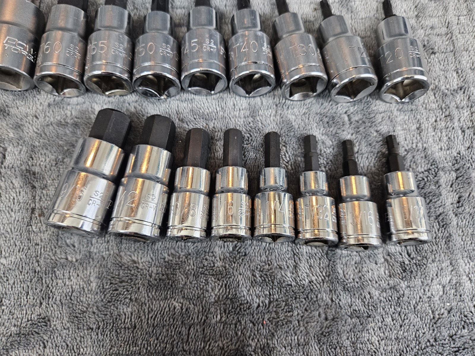 Power Torque 17 Pieces Set Of Bit Sockets
