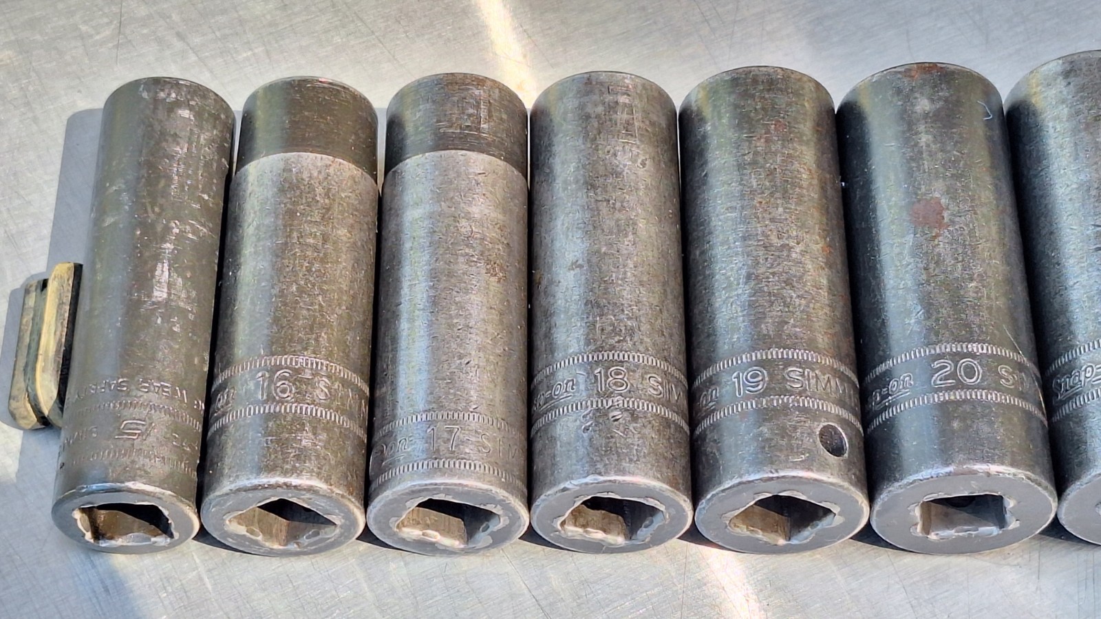 Snap On 1/2″ Drive 6-Point Metric Deep Impact Socket Set 36,34,32,30,29,27-15MM