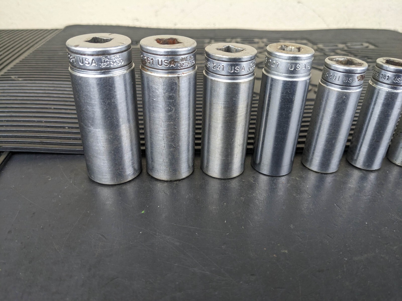 #bg227 Snap on Tools 211SFSY 3/8″ Drive Deep Chrome Socket Set Socket Set