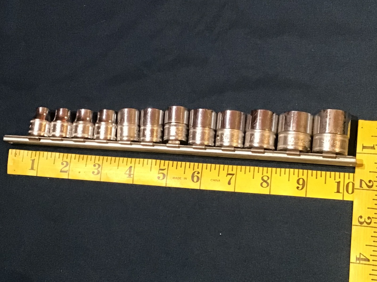 Vintage Set of x12 SNAP-ON METRIC SOCKETS 6pt #8-9-10-11-12-13-14-15-16-17-18-19