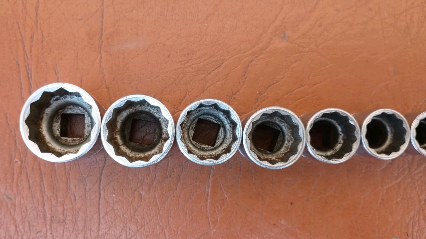 Vtg. Snap-On 3/8″ Drive 11 Pc. SAE 12 Pt Socket Set With Holder 1/4″ to 7/8″ USA