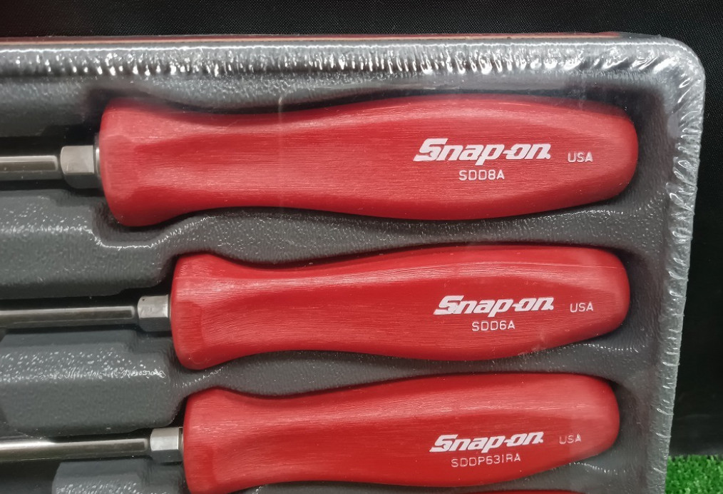 Snap-On SDDX70AR 7 Piece Combination Screwdriver Set Unused In Storage