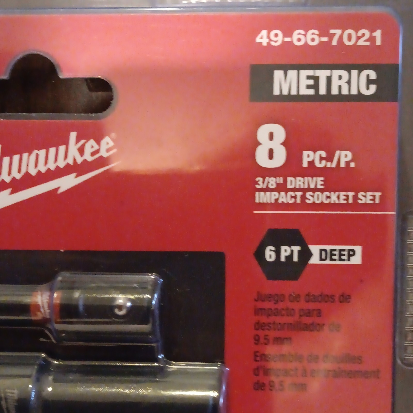 Milwaukee SHOCKWAVE 3/8″ Metric Deep Impact Socket Set 8-Piece