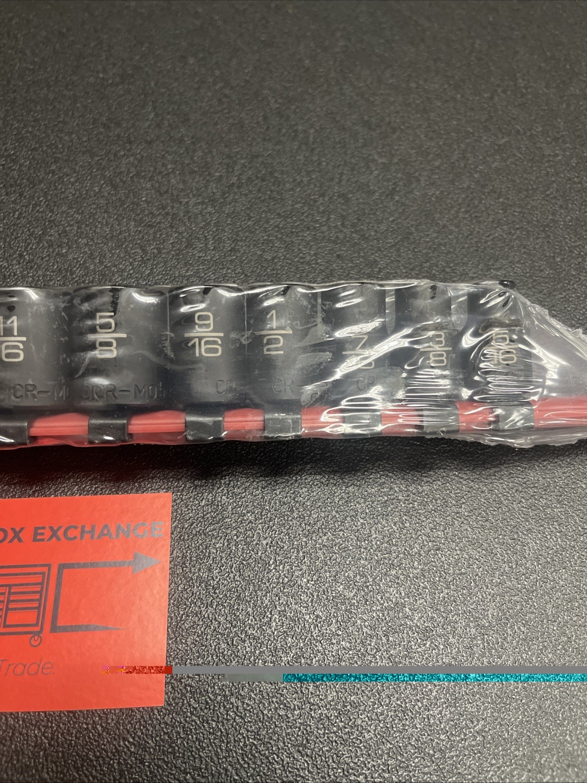 Matco Tools SBP126V 12-Pc 3/8″ Drive SAE 6-Point ADV Impact Socket Set 5/16″-1″