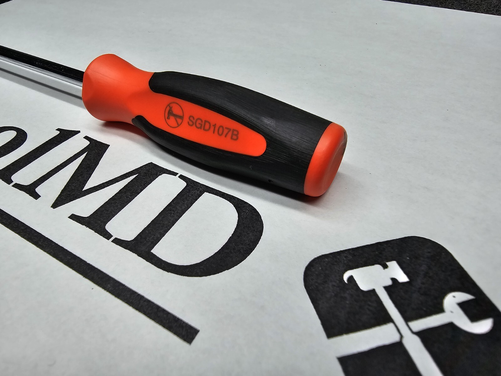 Snap-on Tools USA NEW ORANGE Instinct Soft Grip Tire Valve Core Tool SGD107B