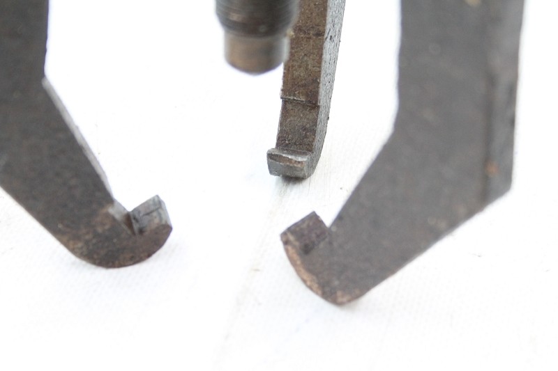 Oldtimer Vintage 3 Arm Puller With Lockable Mechanism