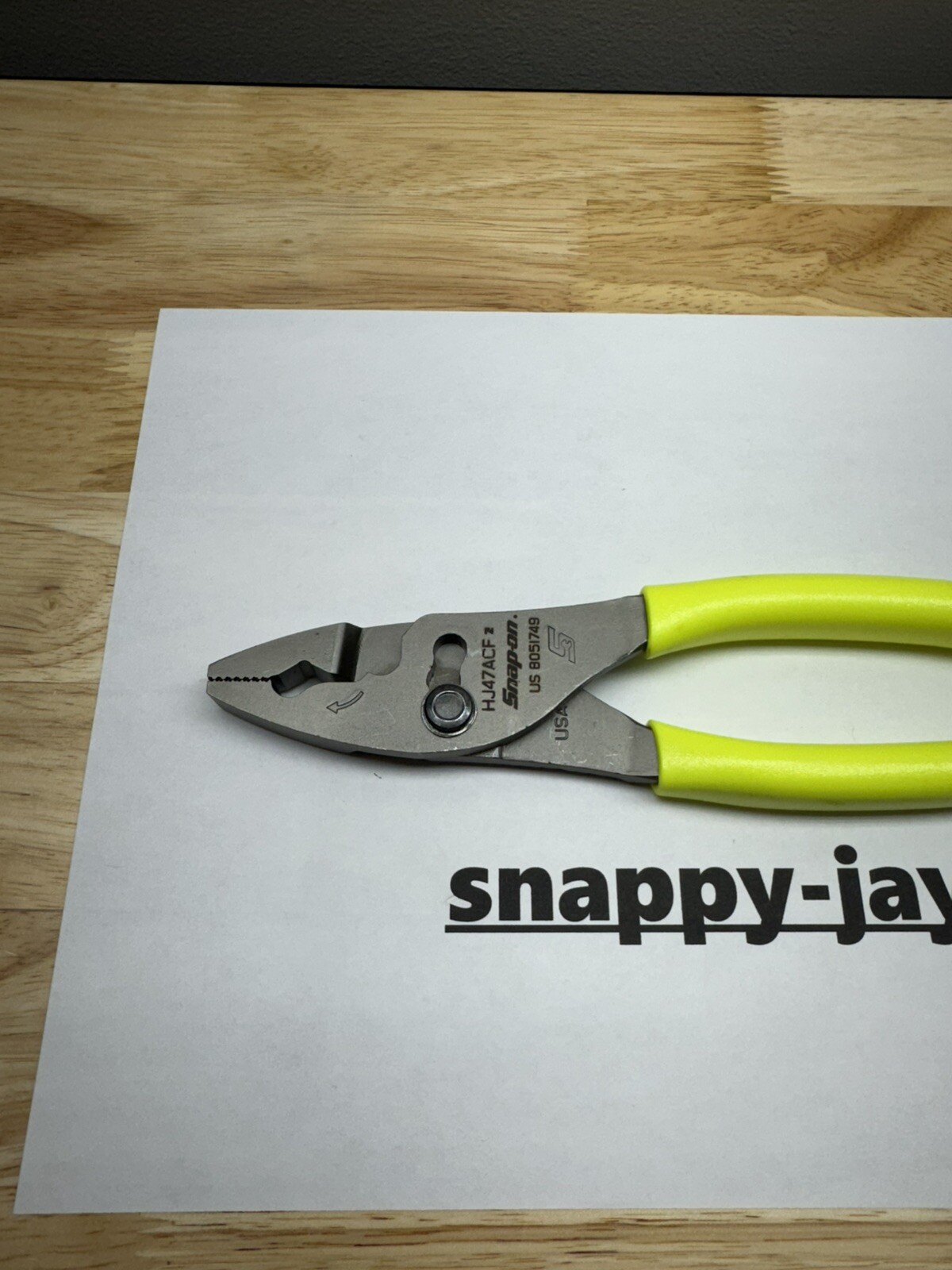 Snap-on Tools USA NEW STYLE HI-VIZ 8″ Soft Grip FlankJaw Pliers HJ47ACFHV