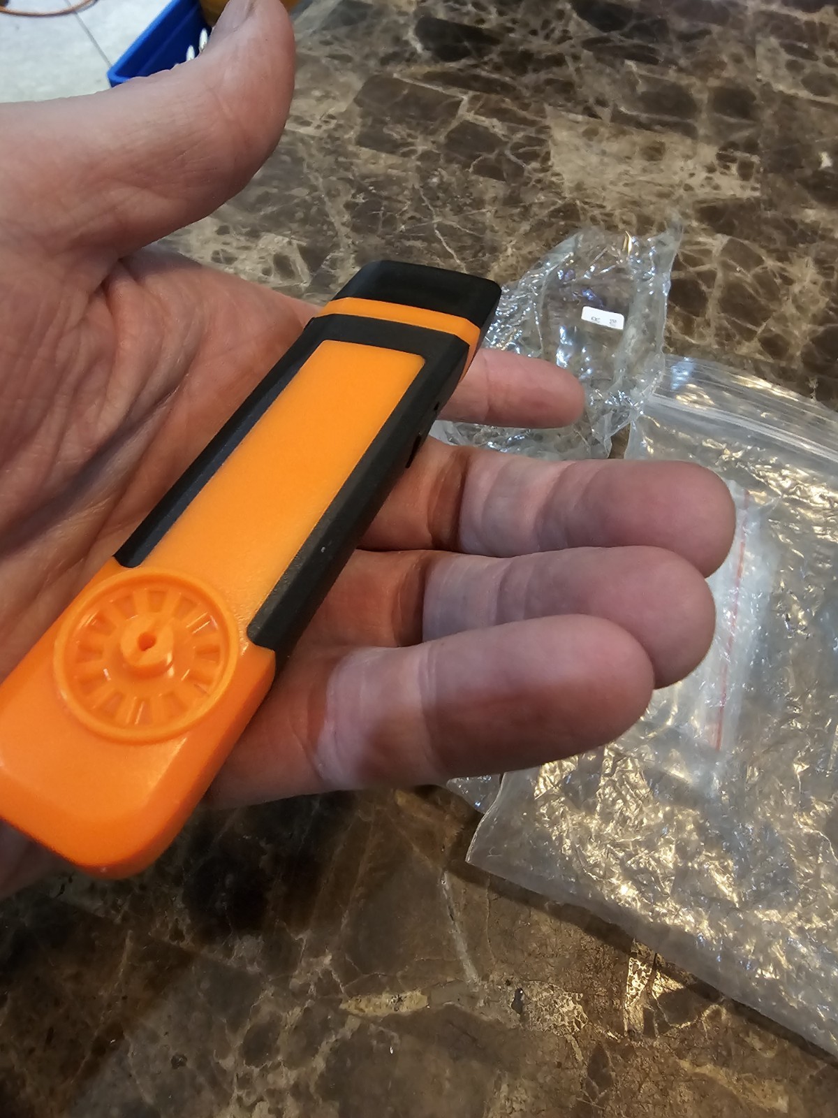 Matco Tools 600 Lumen ORANGE Rechargeable Neck Light MWL600 *** New Replacement