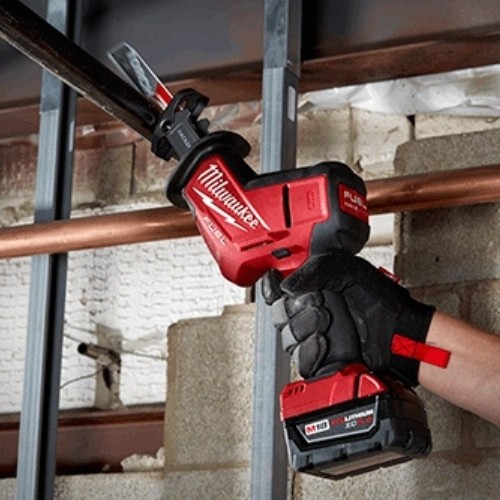 Milwaukee M18 FUEL 18V Lithium-Ion Cordless HACKZALL Reciprocating Saw Kit