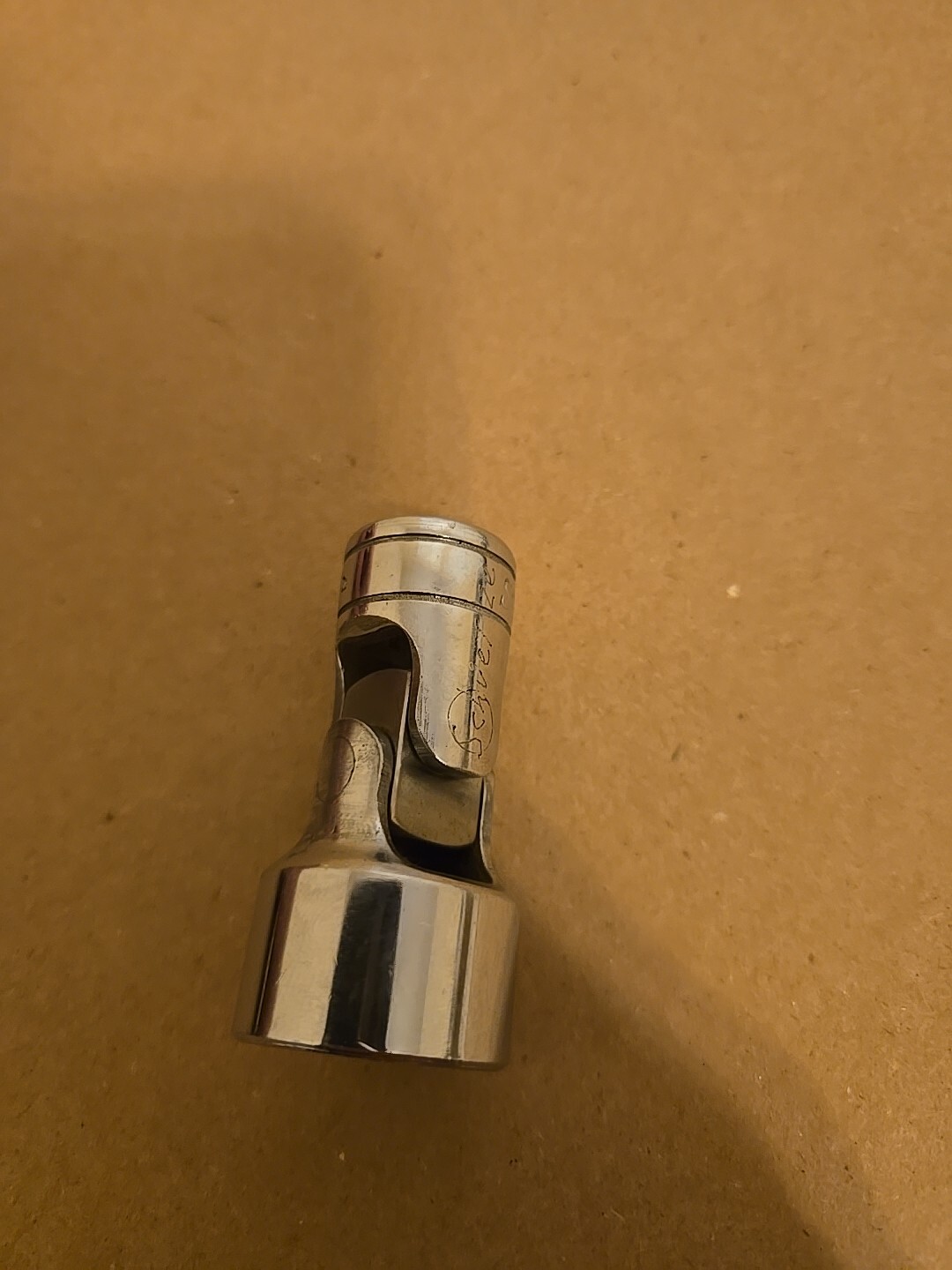 Snap On 3/8″ Drive 3/4″ 6PT SAE Chrome Universal Swivel Socket FS24