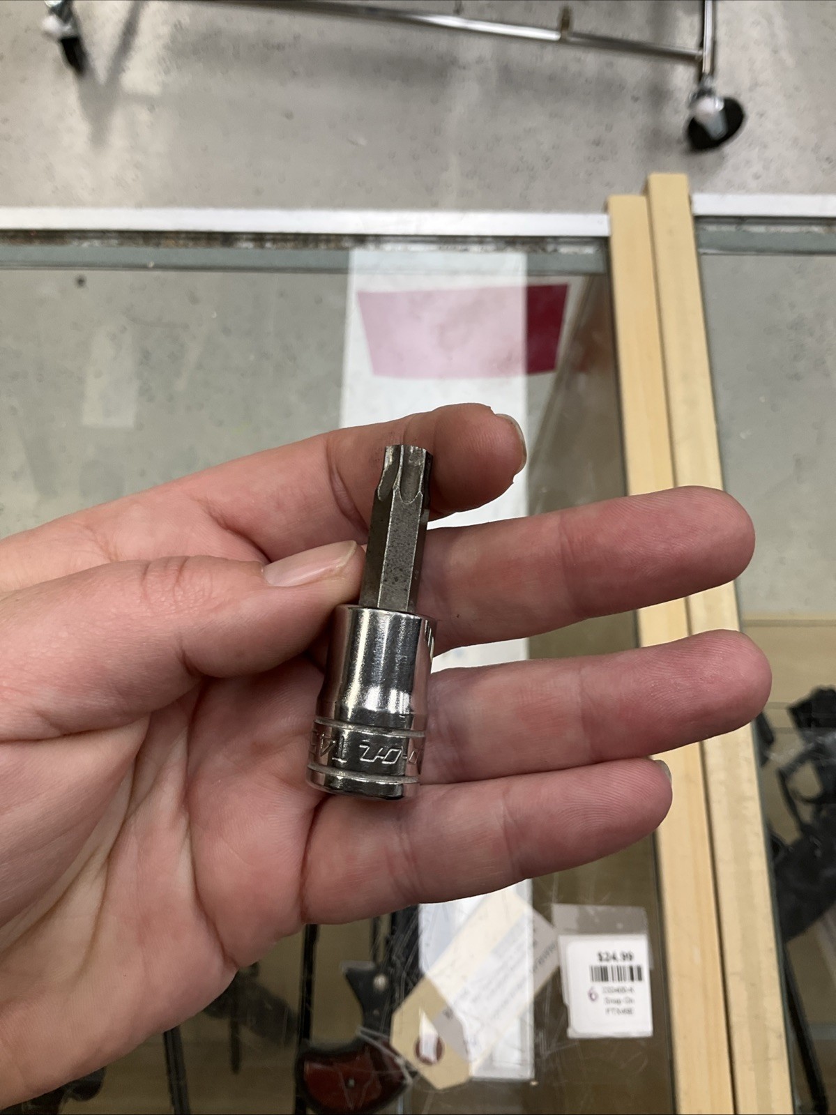 SNAP-ON FTX45E 3/8″ Drive T45 Torx Bit Driver Socket 233400