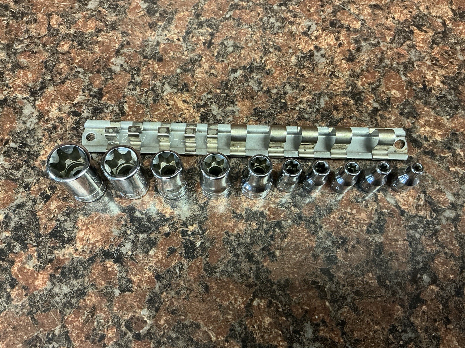 Snap-on Fle180a 10 Piece Inverted Torx Socket Set E4-E18 USA – b4