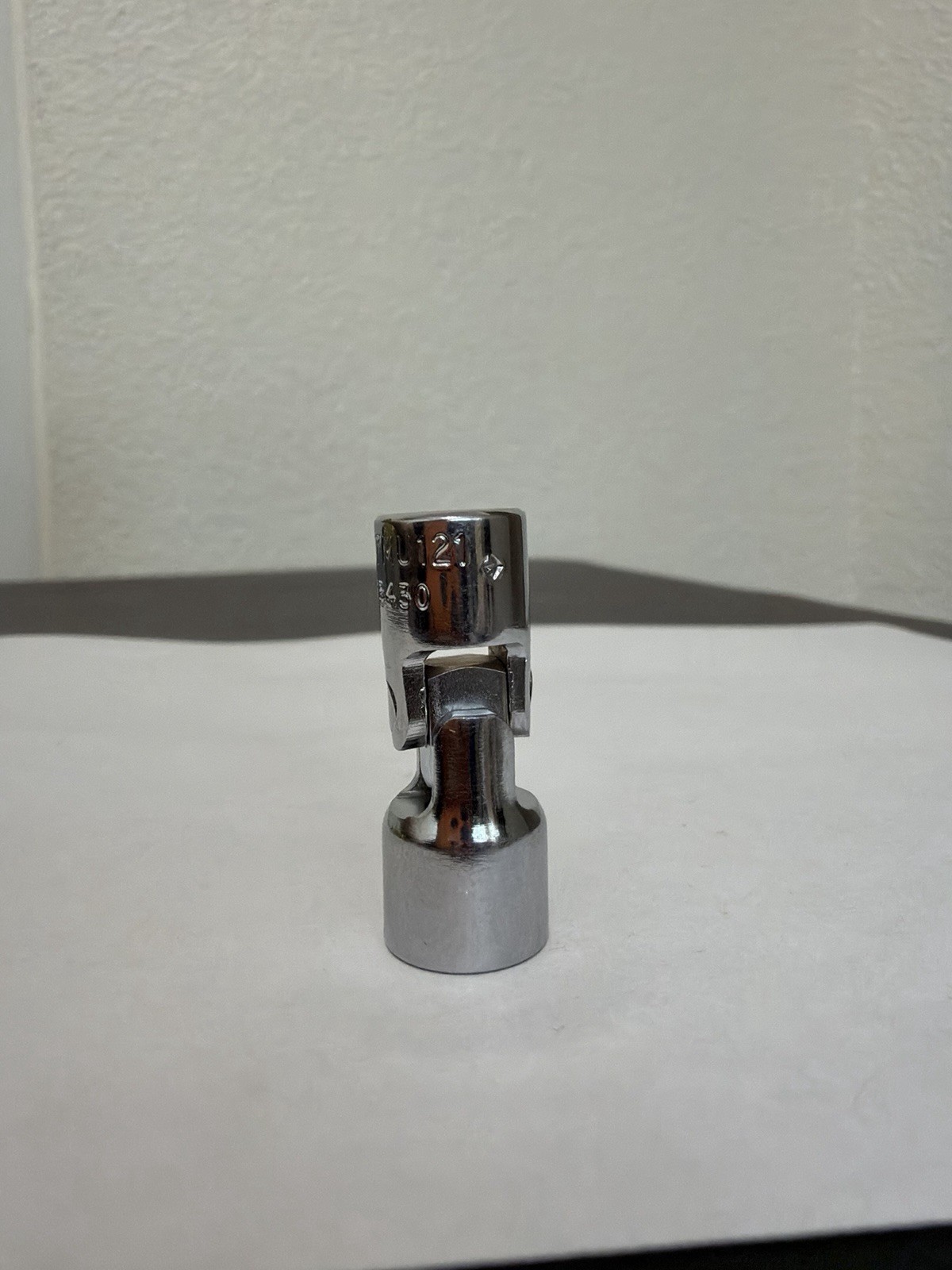 Snap-On Tools USA TMU121 SAE 3/8″ Universal Swivel Socket 1/4″ Dr 12 Pt