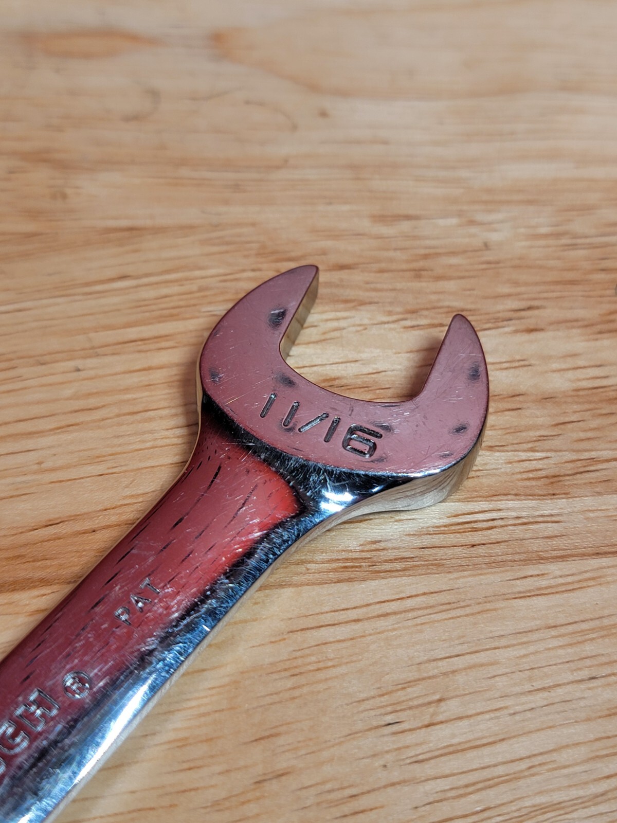 GearWrench Reversible 11/16″ SAE 12-Point Ratchet Wrench