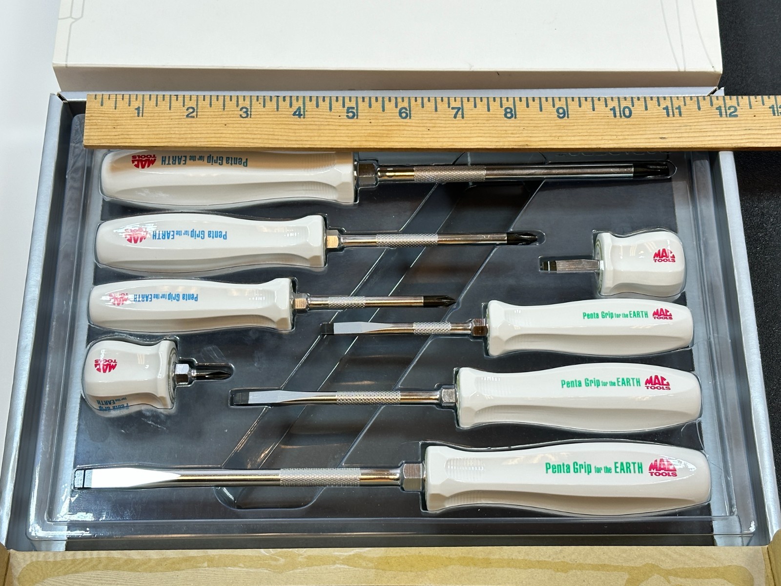 NEW MAC Tools RARE Japan Limited Edition White PENTA-GRIP Handle Screwdriver Set