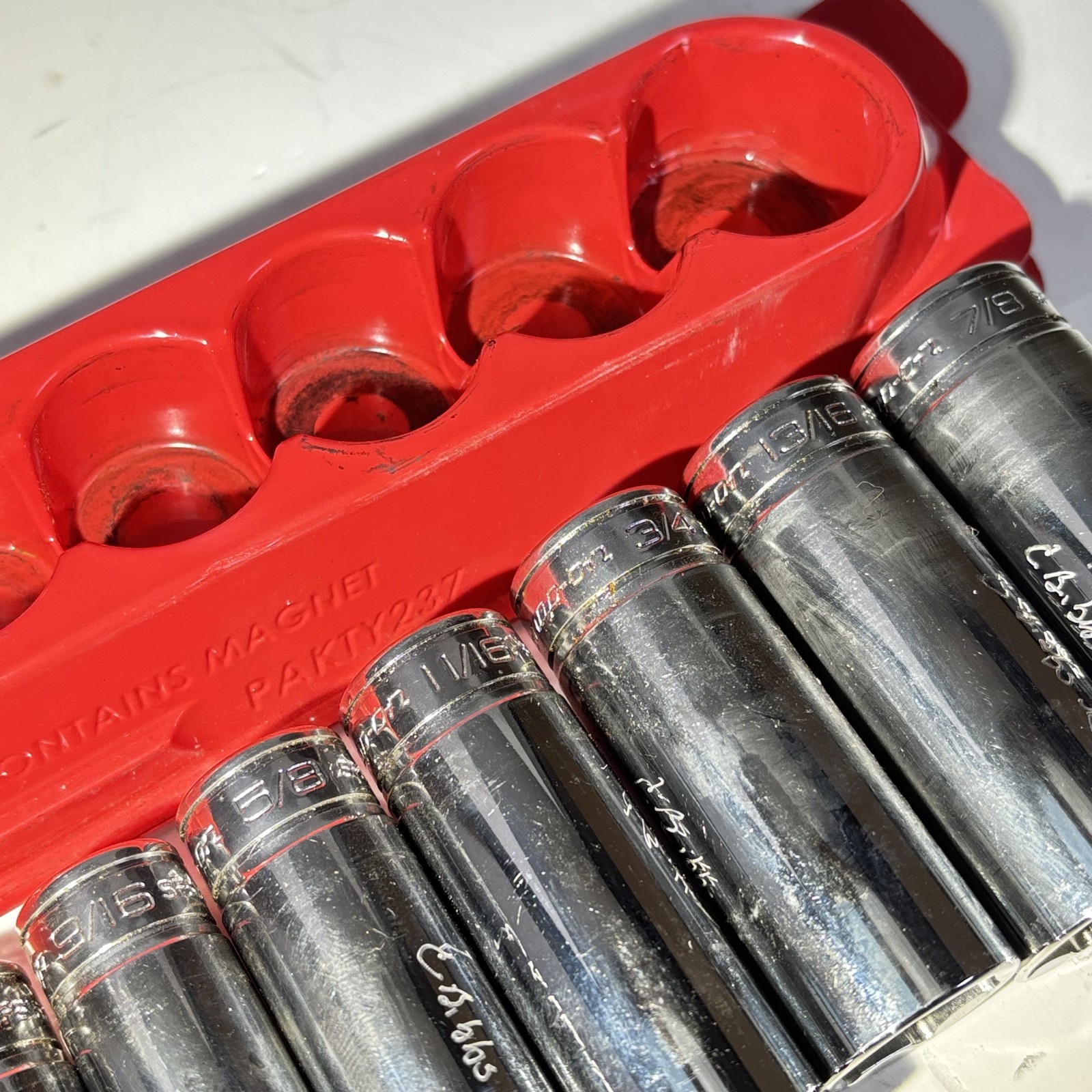 Snap-On Tools 211SFSY 11-Piece 3/8» Drive 6-PT 1/4-7/8» SAE Deep Socket Set