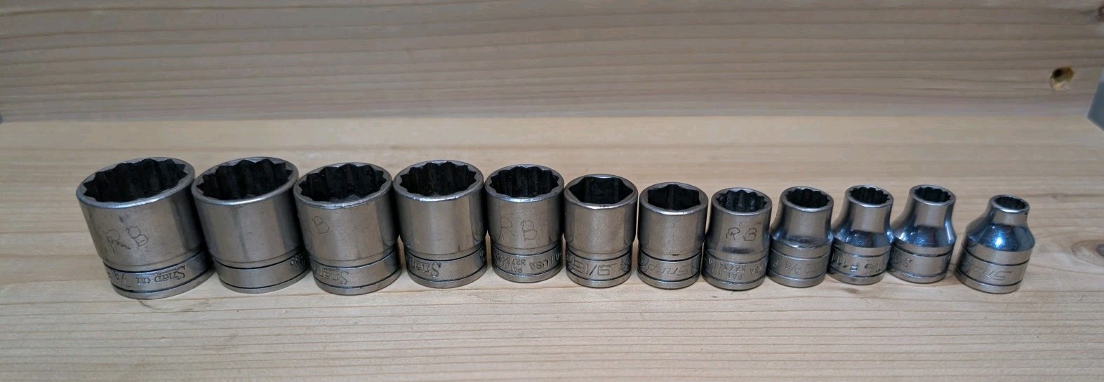 Snap On F Socket Set F081-F281 1/4″-7/8″ 12 Pt & 6 Pt 3/8″ Drive 12 Pc Shallow
