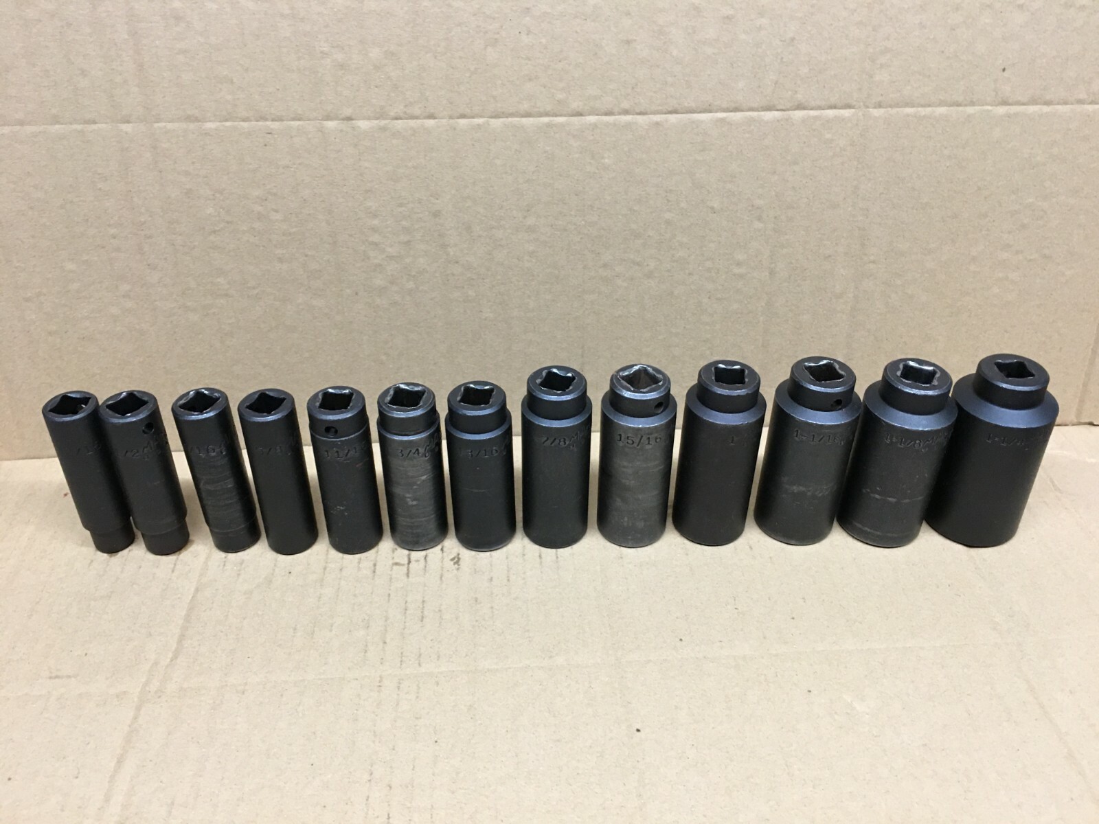 Mac Tools 13 pc SAE Deep Impact Socket Set -1/2″ Drive – 6 Point 7/16″ to 1-1/4″