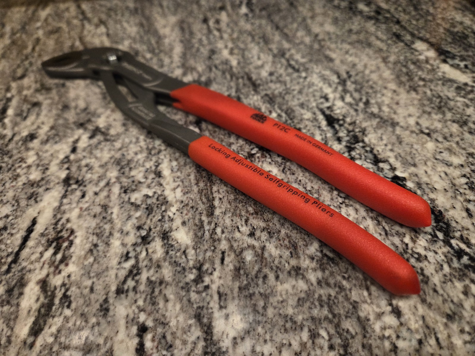Mac Tools Cobra Self-Gripping Pliers 12″