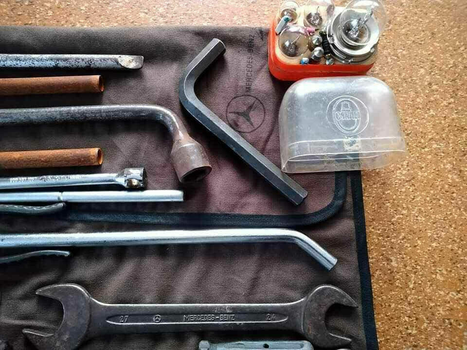 Mercedes Benz tool kit w120 Ponton w136 170V-s 220SE 190 sl