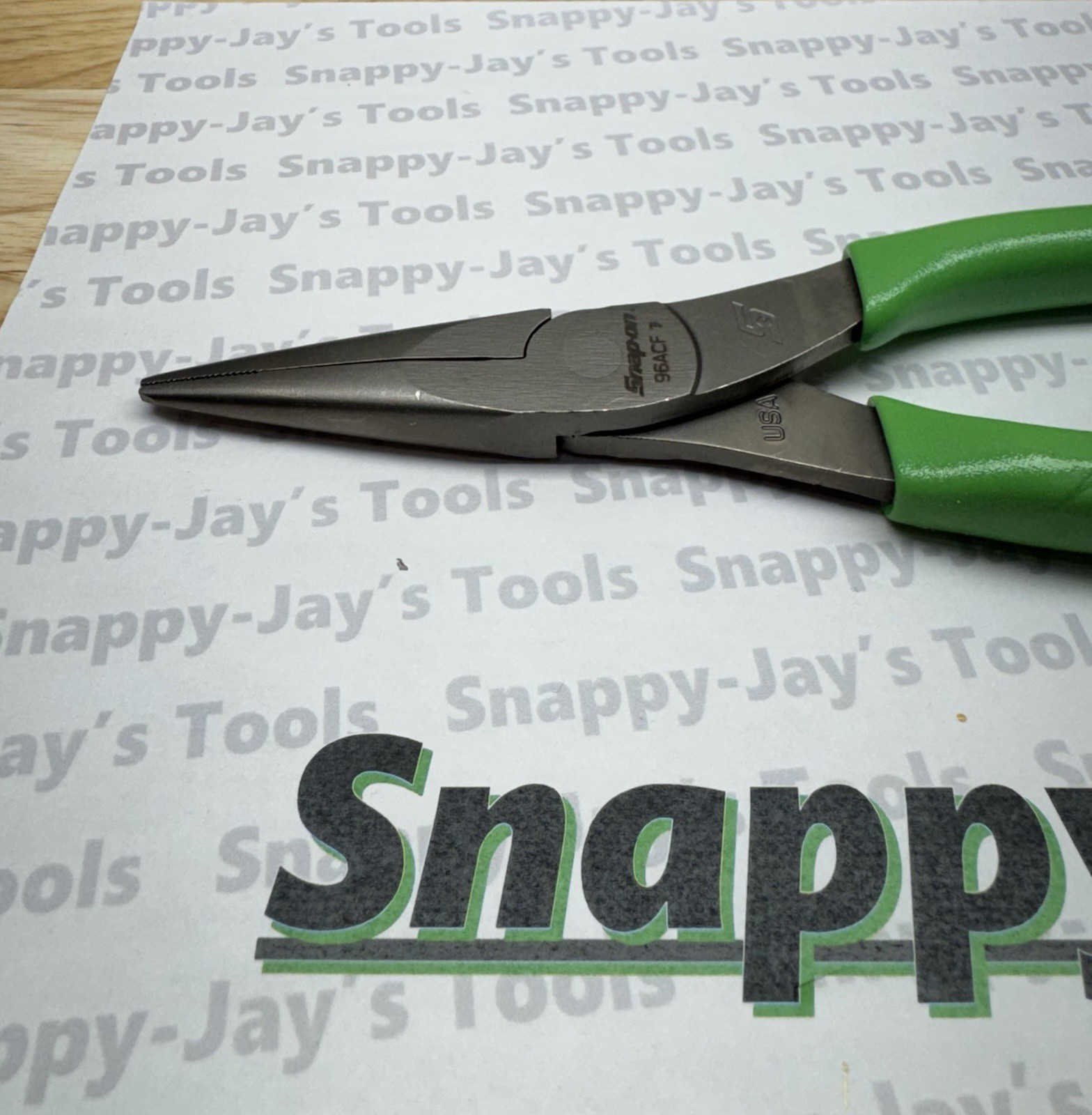 Snap-On Tools USA NEW GREEN Soft Grip 8″ Talon Grip Needle Nose Pliers 96ACFG