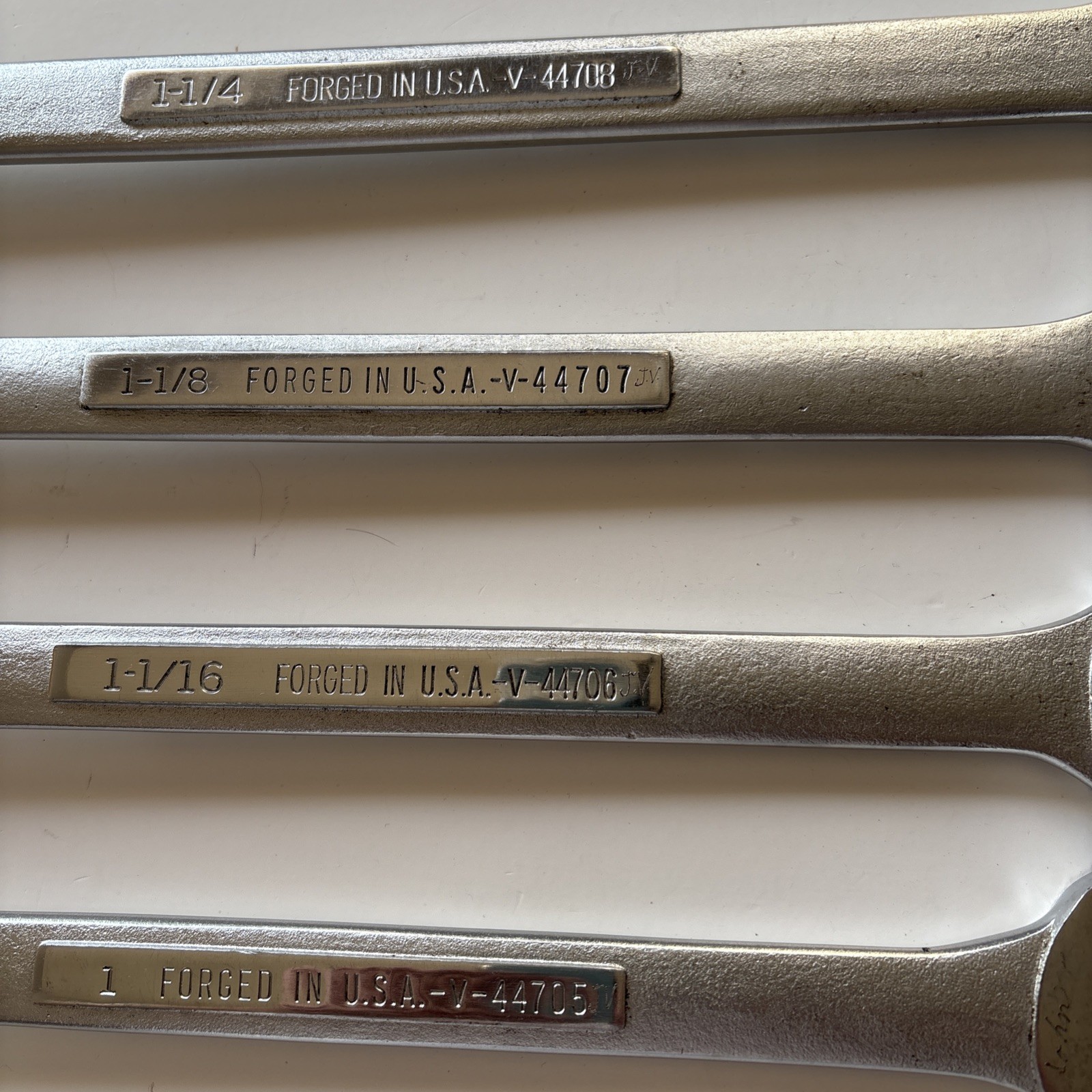 Craftsman SAE Combination Wrenches USA 12pt, 1″, 1-1/16, 1-1/18, 1-1/4 -V-SERIES