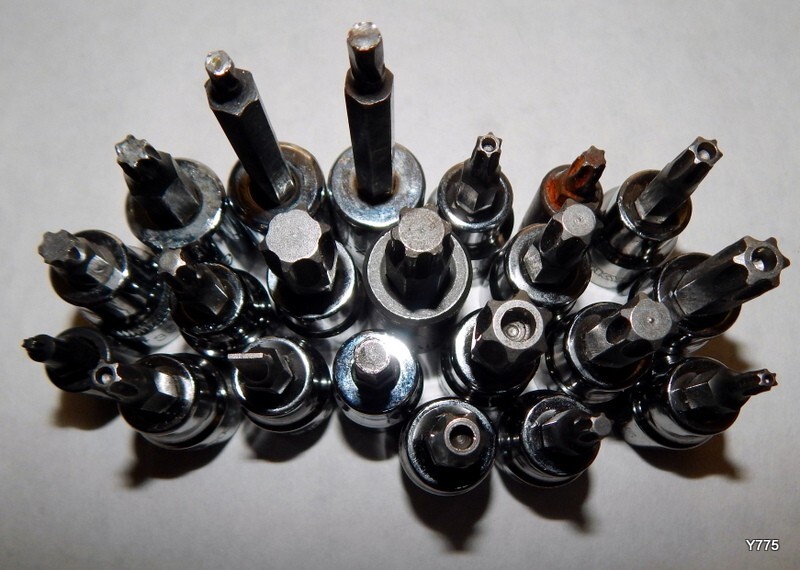 22 PCS Mixed Lot Assorted Drive Star Bit Sockets