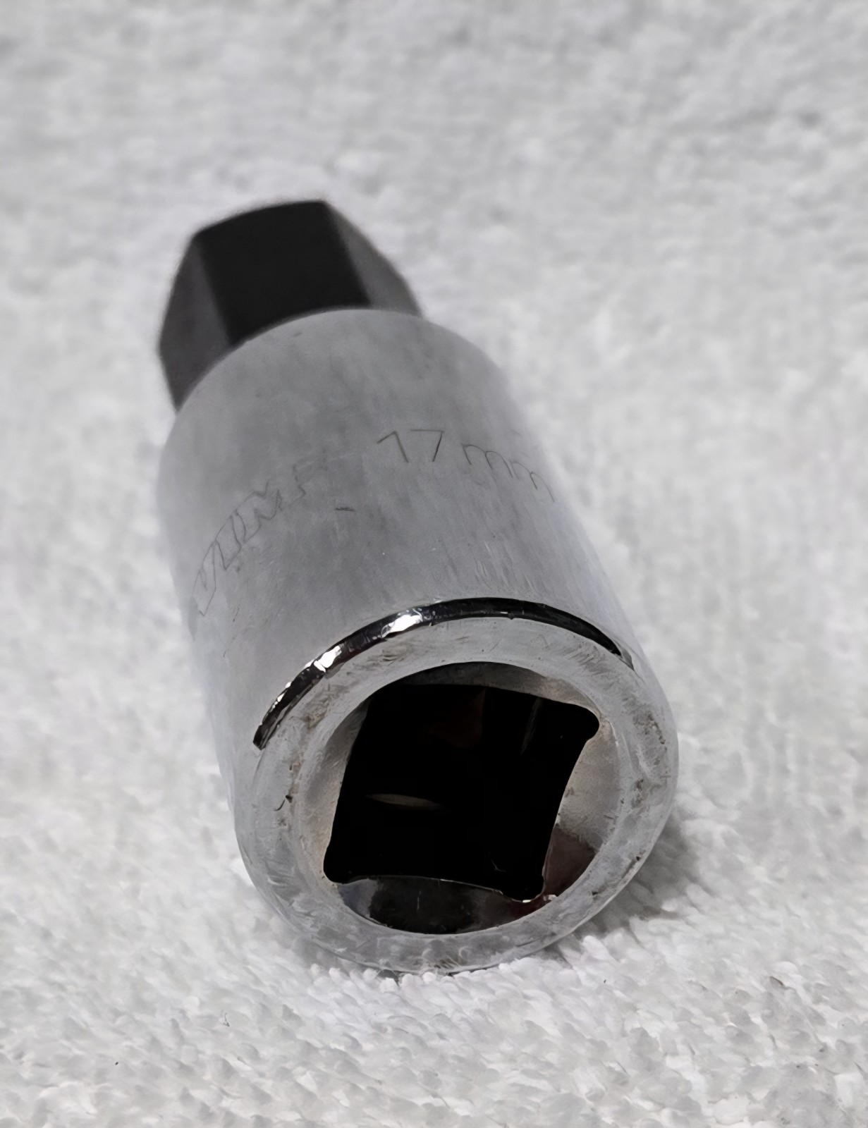 Vim 17mm Hex Socket