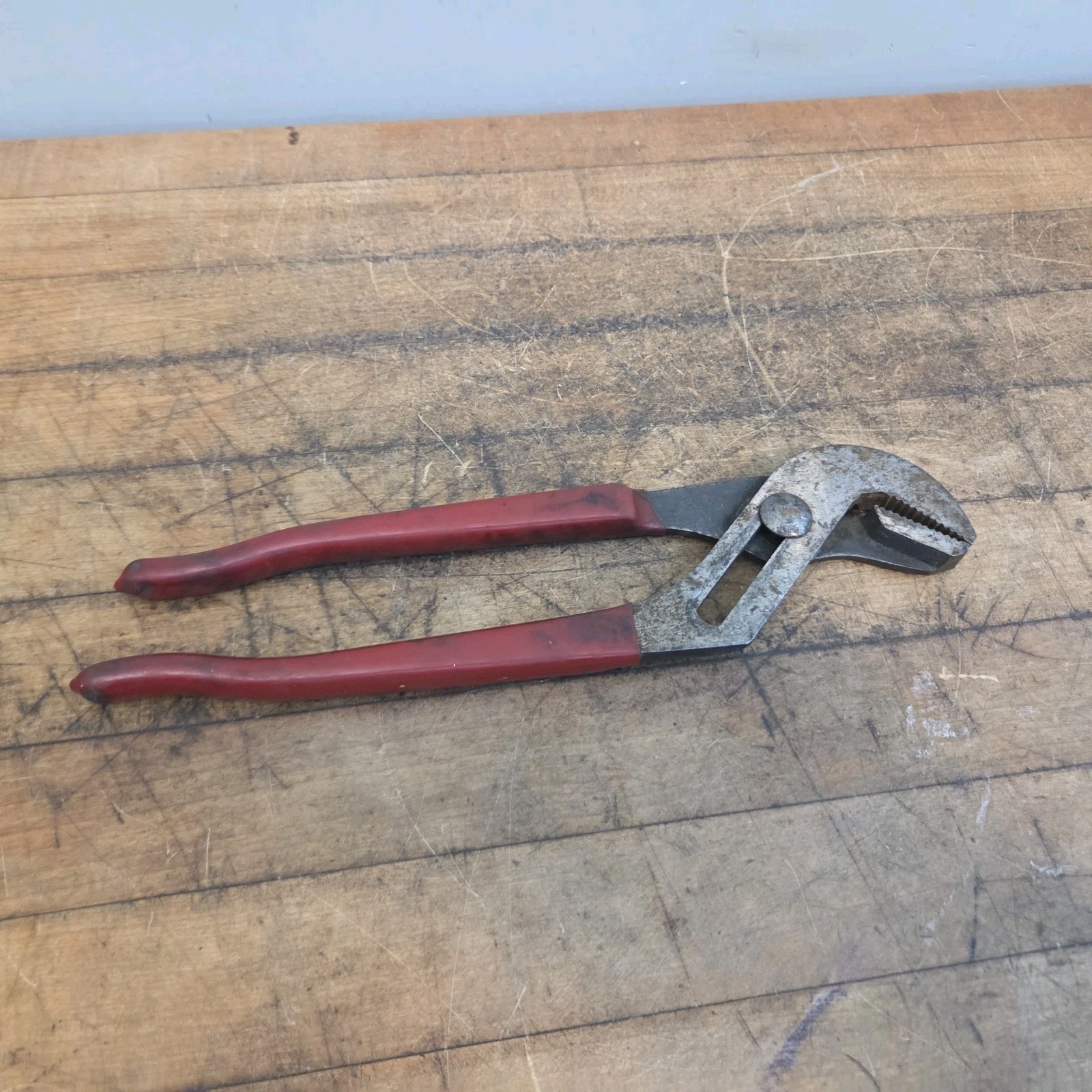 Blue Point Tools CHN430 10″ Tongue in Groove Pliers Used