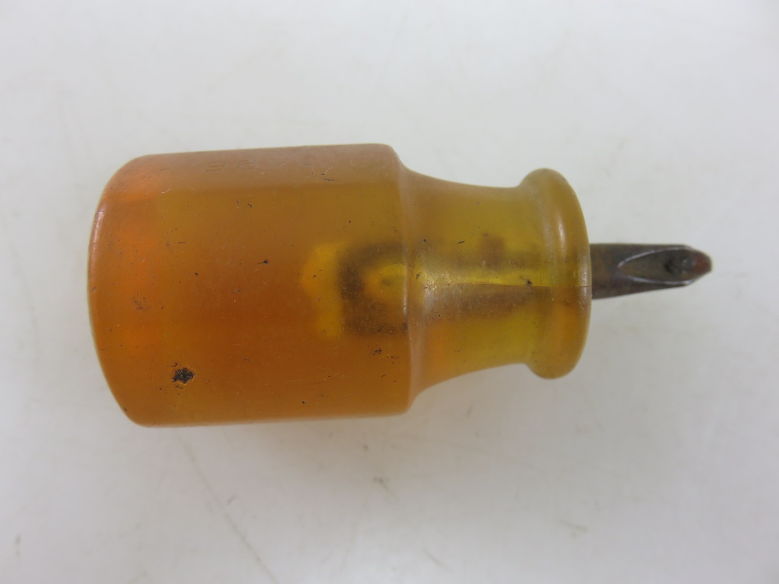 Plomb 967 Small Stubby Phillips Hard Yellow Handle Screwdriver 2.5″ Long Vintage