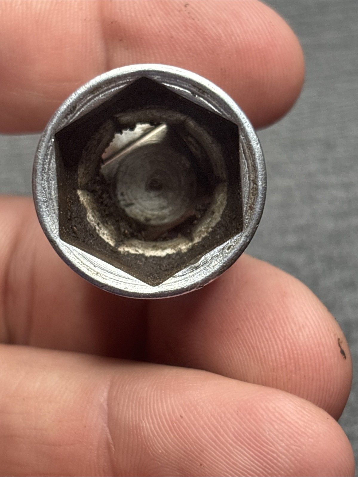 Snap-on Tools FS24 – 3/8″ Drive SAE 3/4″ 6 Point Universal Swivel Socket USA