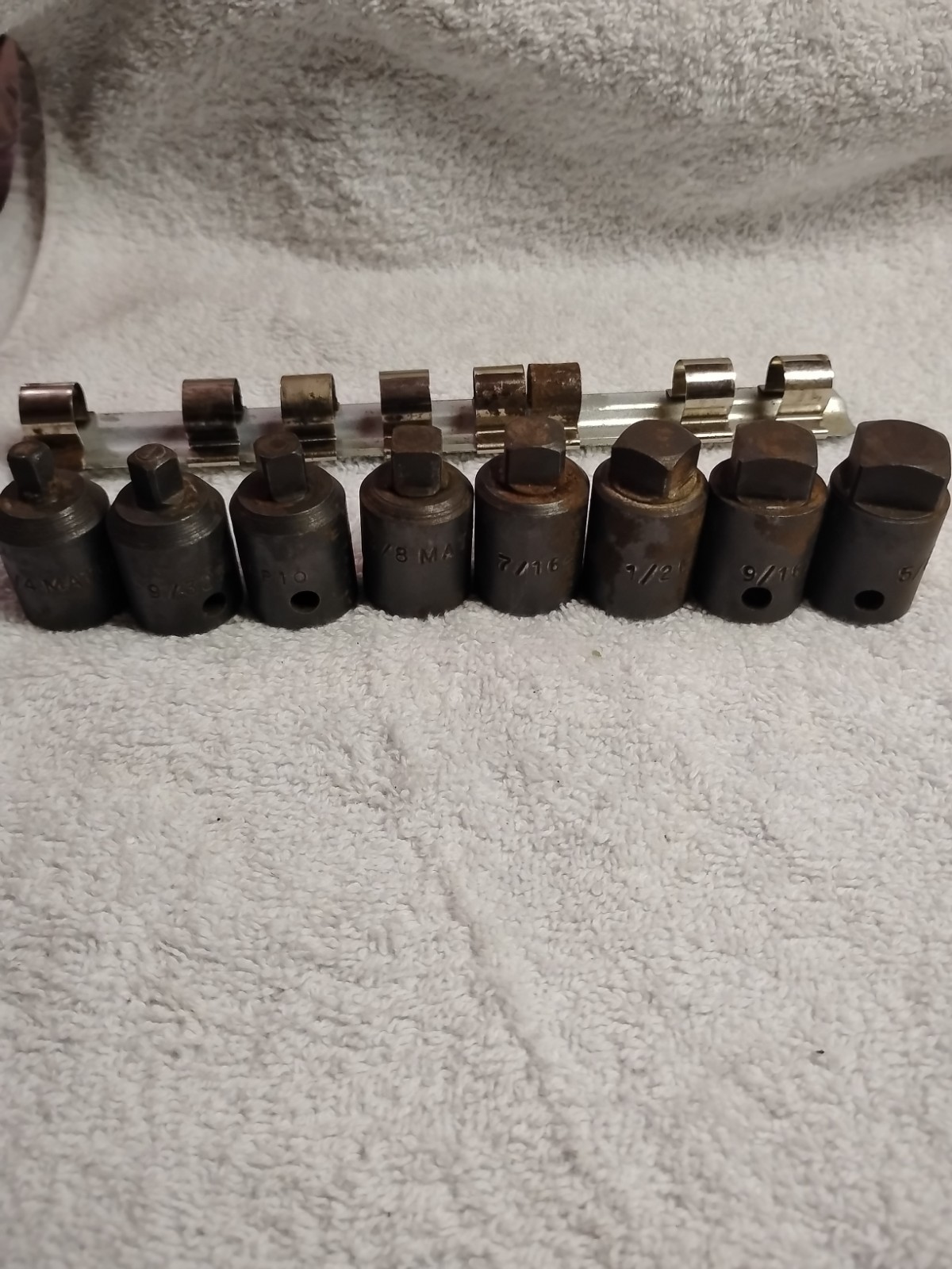 Lot Of MAC Tools 4 Point 1/2″ Dr. Shallow Impact Sockets & Socket Rail