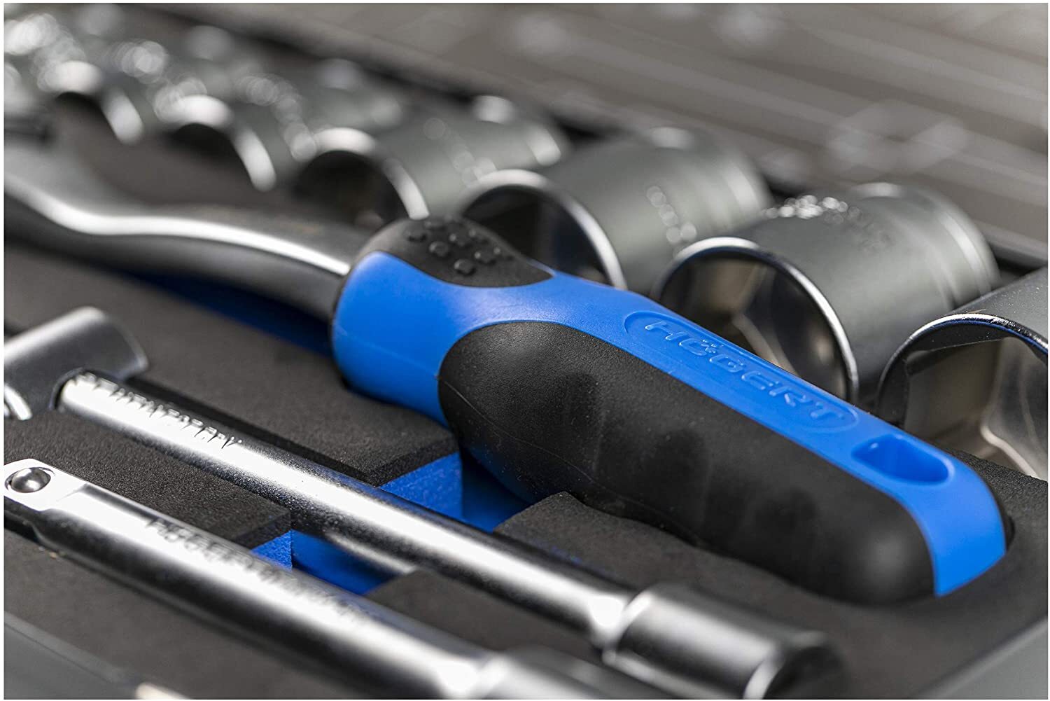 Professional 29 pcs Ratchet Socket Spanner Tool Set 1/2″ – HT1R480 of Hogert