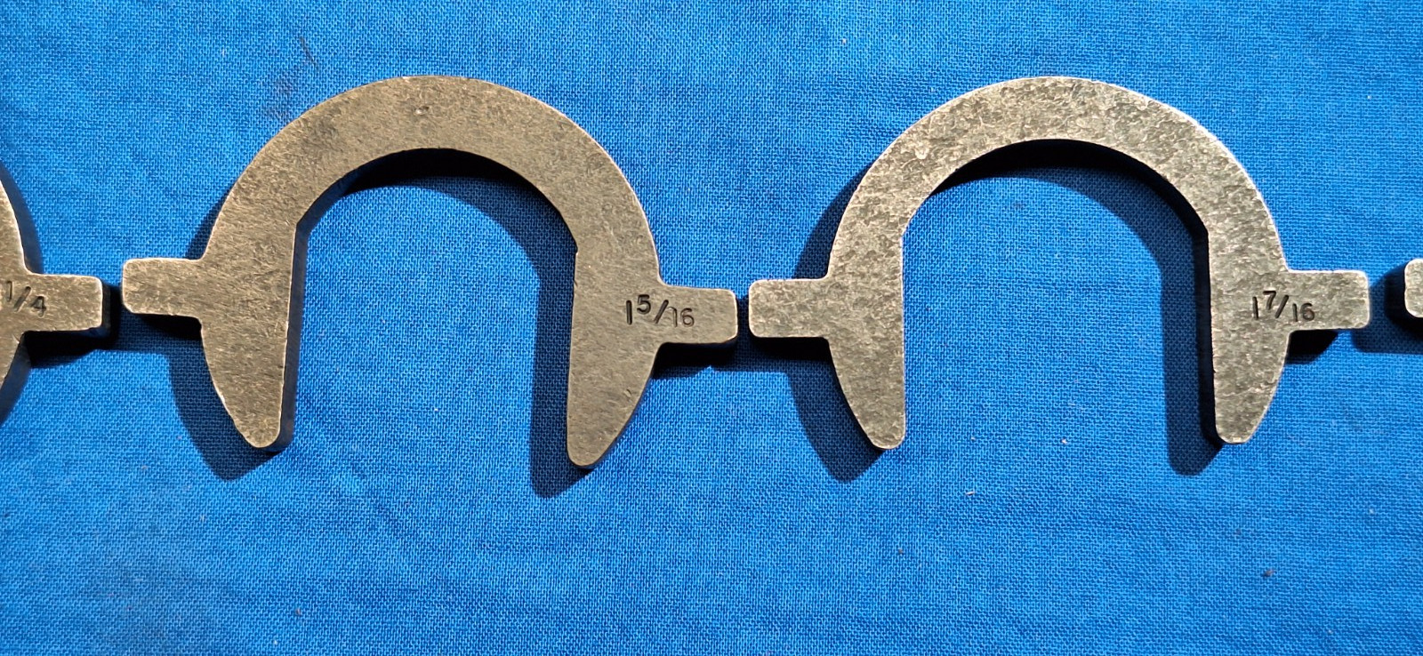 Lisle 45750 Inner Tie Rod Tool with Crowsfeet Fittings SAE & Metric