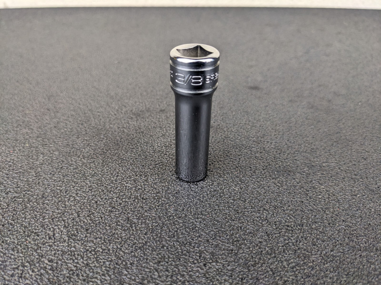 #av457 Snap-On Tools NEW 3/8″ Drive 3/8″ Deep Well Socket 12 Point SF121