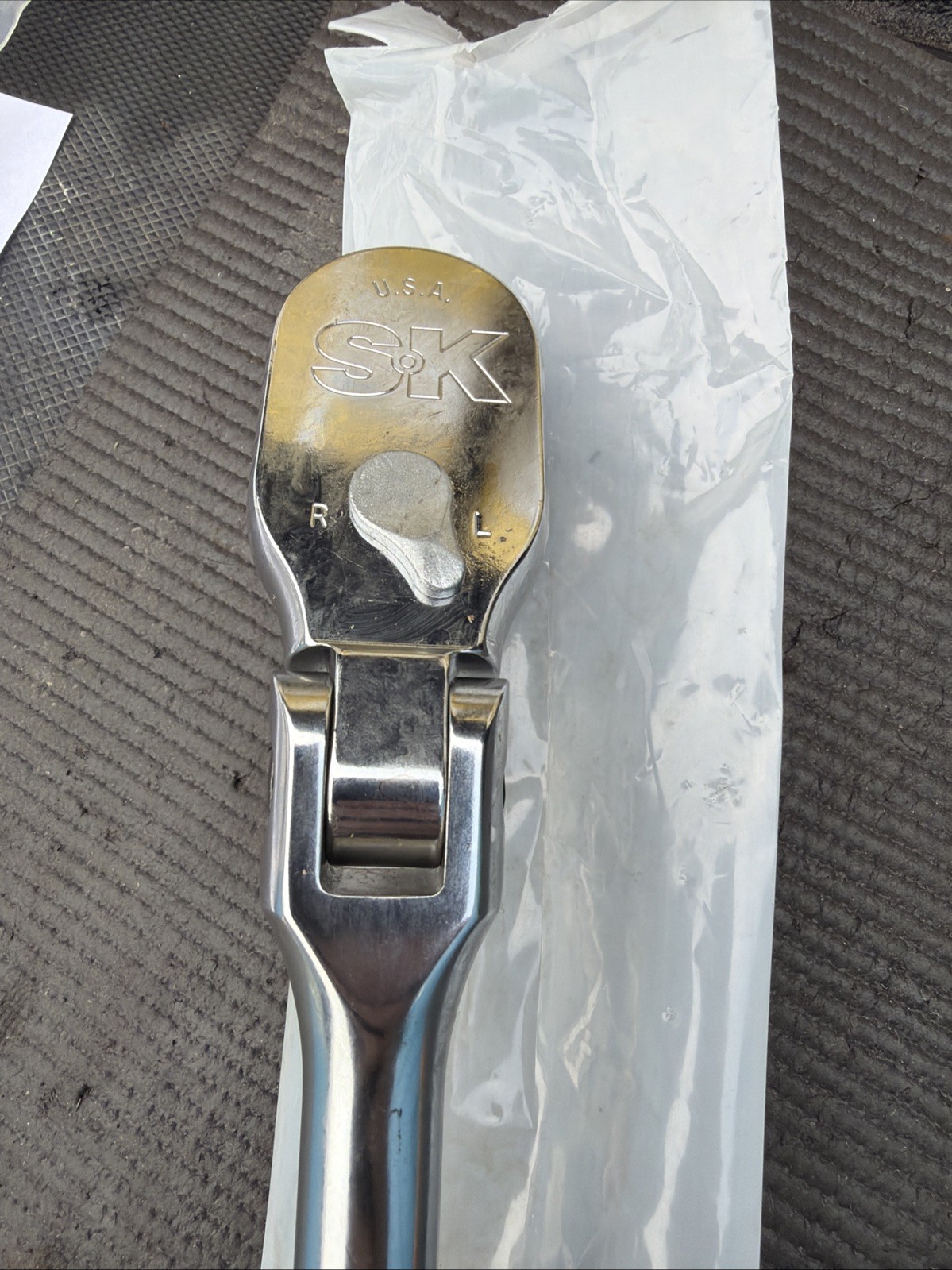 SK TOOLS Professional USA 80300 1/2″ DR LP90 FLEX HEAD RATCHET 15″ NOS S-K