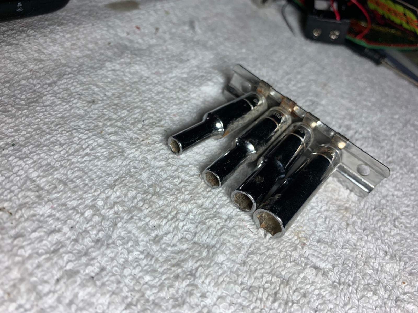 Workforce SAE Deepwell Sockets 1/4″ Drive 4 Pieces, 3/16, 7/32, 1/4, and 5/16