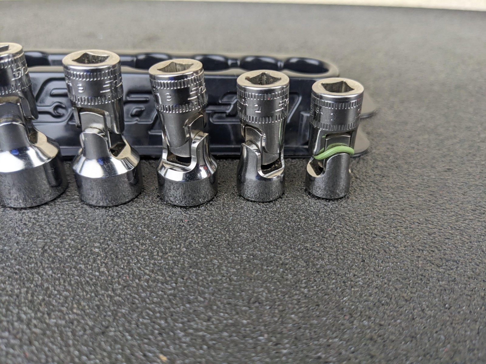 #bp289 Snap-On 106TMUSMA Metric 1/4″ Drive 6-point Universal Swivel Socket Set