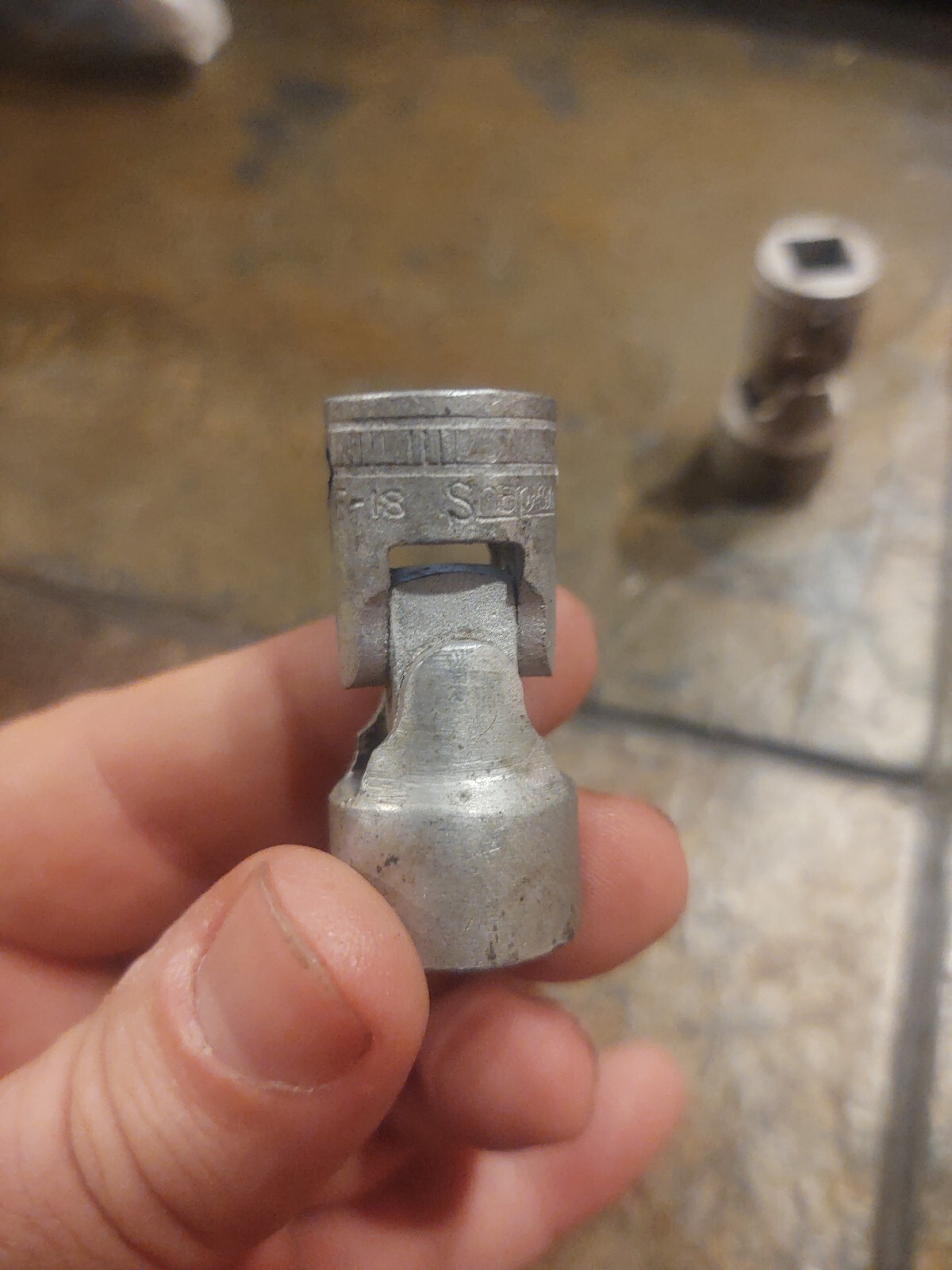 Lot 2 SNAP-ON F-20 F-18 5/8″ 9/16″ Drive Swivel Socket USA 1/2″ Socket 2196297
