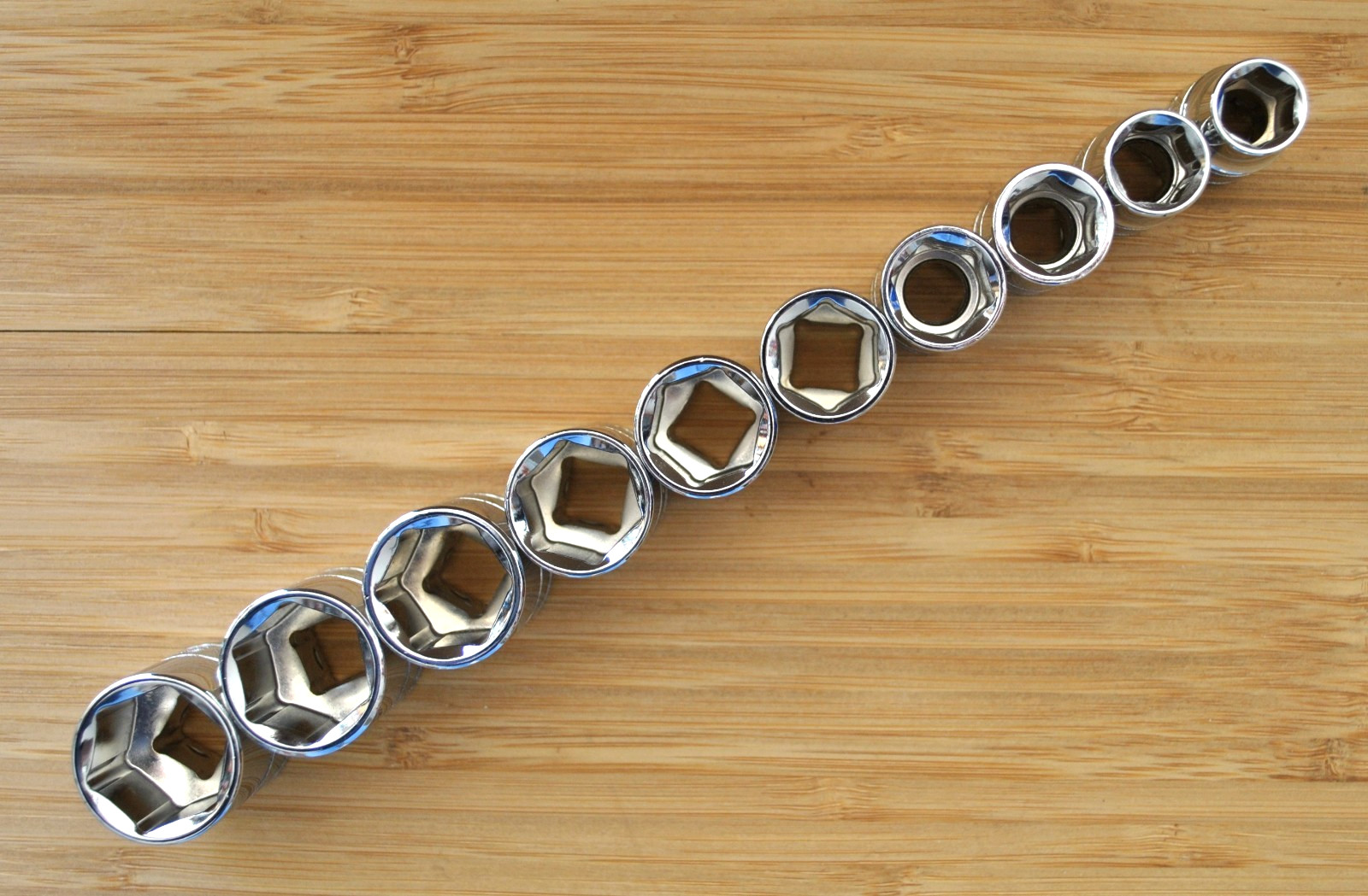 Matco Tools Silver Eagle 10 Piece 3/8 Drive Metric Socket Set 10mm to 19mm Mint