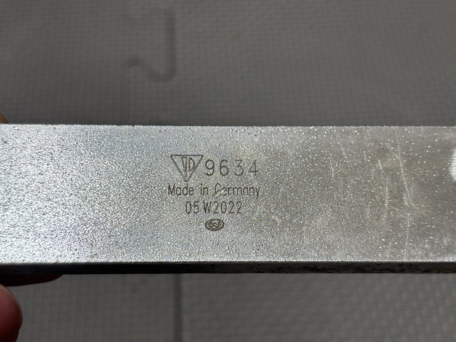 Porsche Tool P9634 Camshaft Hold Down Tool OEM 000-721-963-40-OEM
