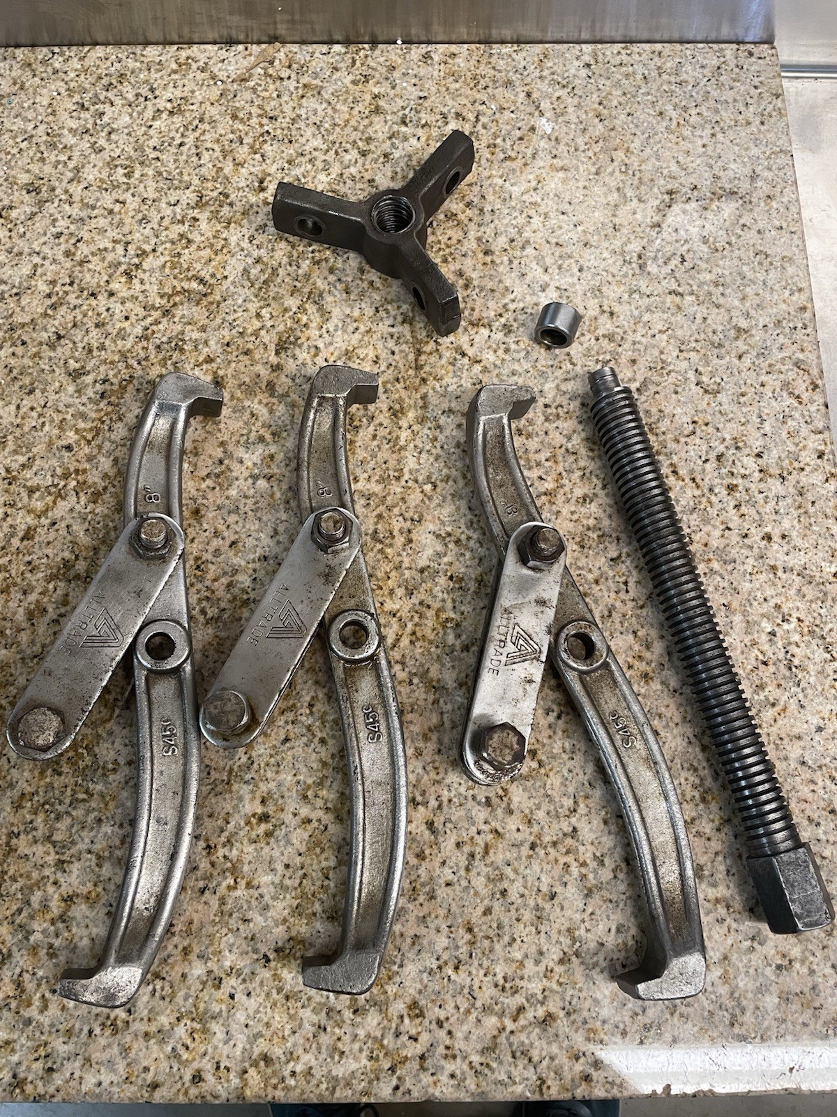Alltrade Large 8 Inch 3 Jaw Inside Outside Professional Puller