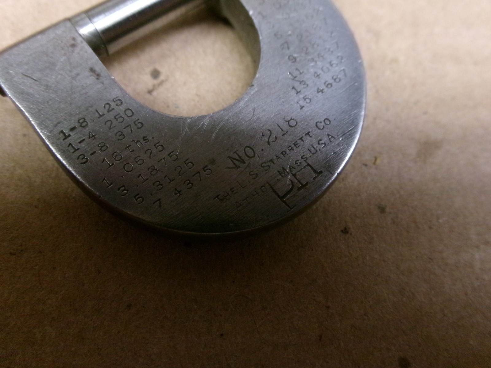 Vintage L. S. Starrett USA 0 – 1/2″ Micrometer No 218