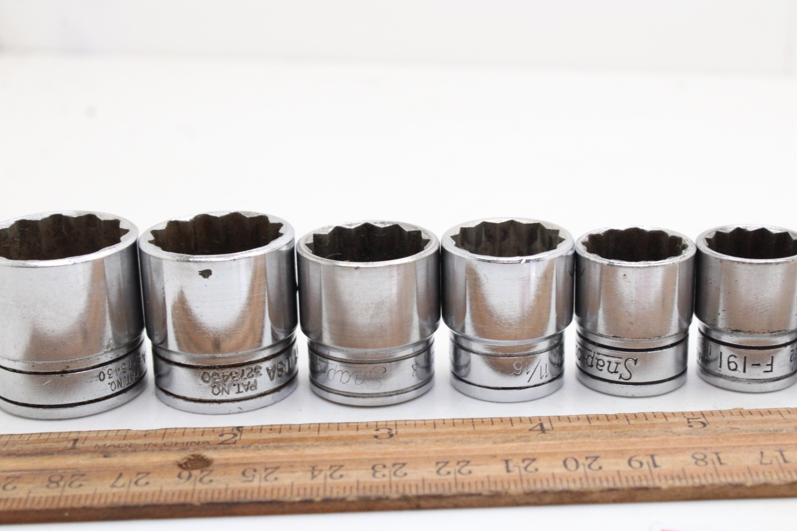 Snap-on F081 – F281 1/4-7/8″ 3/8″ Drive 12 Point 12 Piece SAE Chrome Set USA