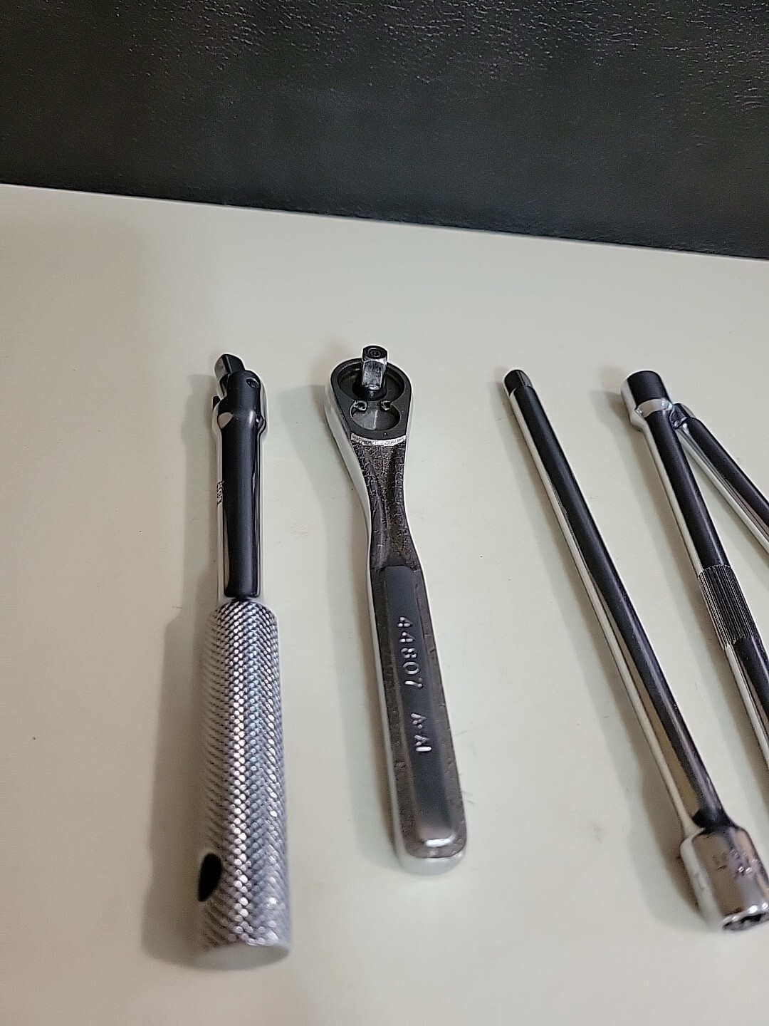 CRAFTSMAN Quick Release 1/4″ Drive Ratchet Wrench 44807 A-Ae,and Ext. 8pcs.1/4″d