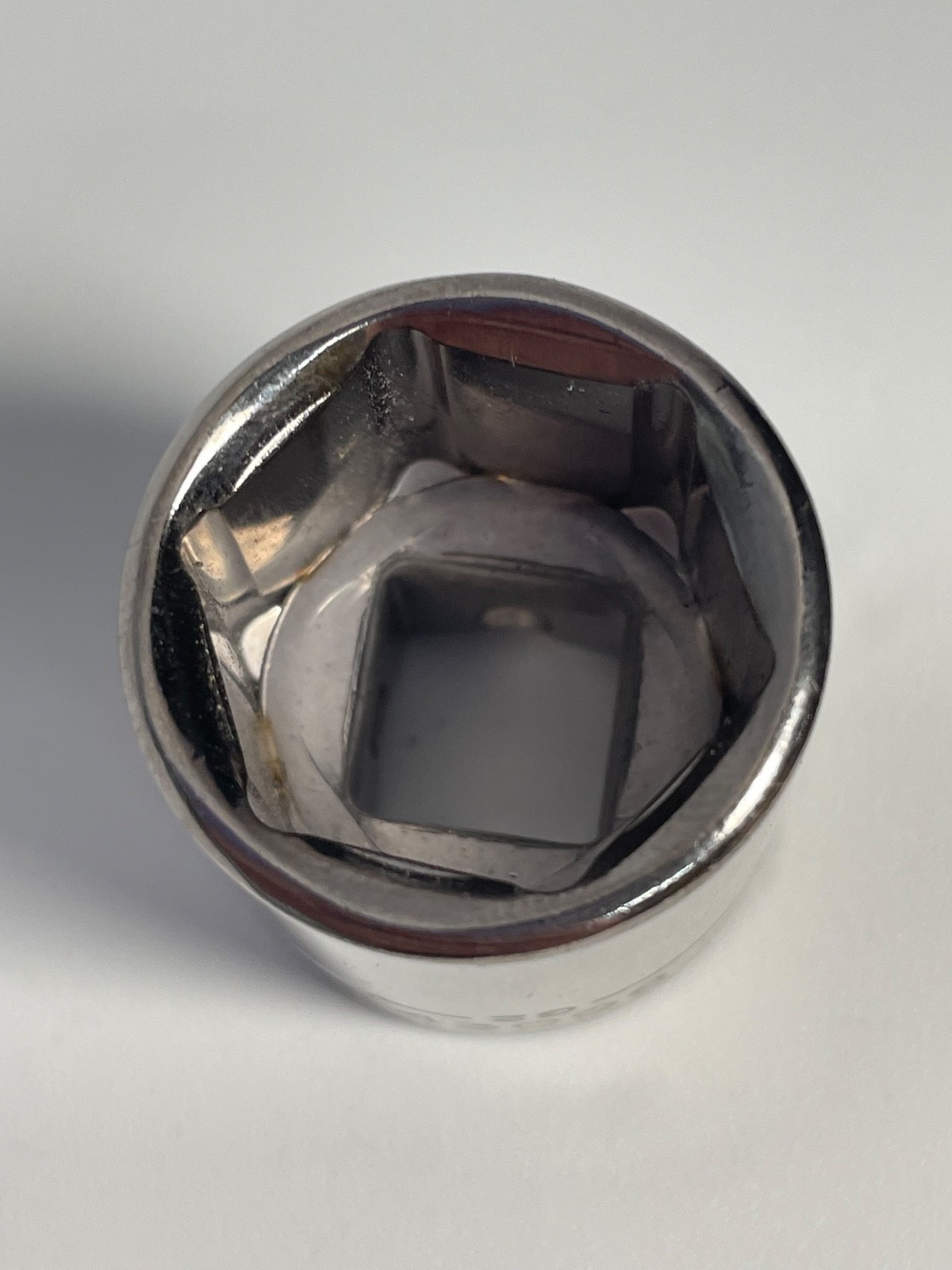 Craftsman 3/8″ Drive 11/16″ 6 Point Shallow Socket SAE G2 43006 USA